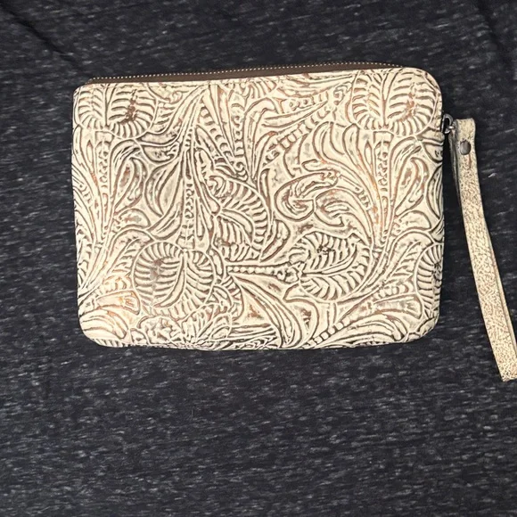 Patricia Nash Embossed Floral Clutch - Picture 7 of 14